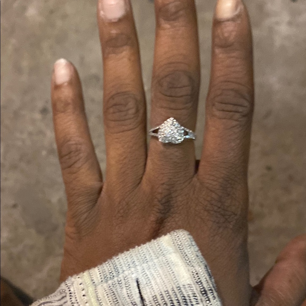 Elegant Silver Diamond Ring